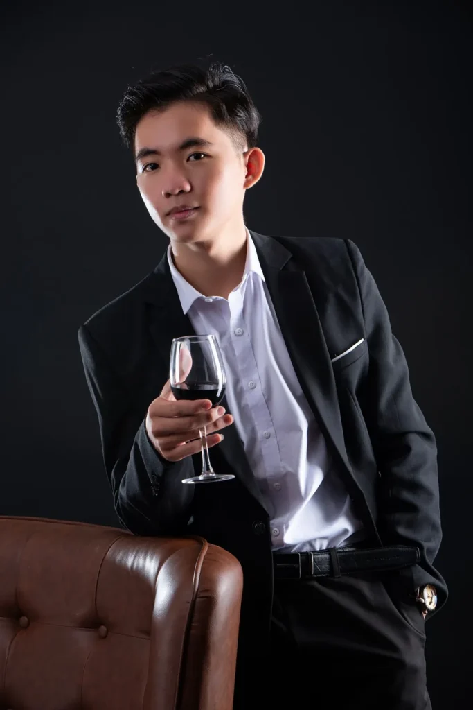 Tác giả nhà cái King33 Nguyễn Minh Quân